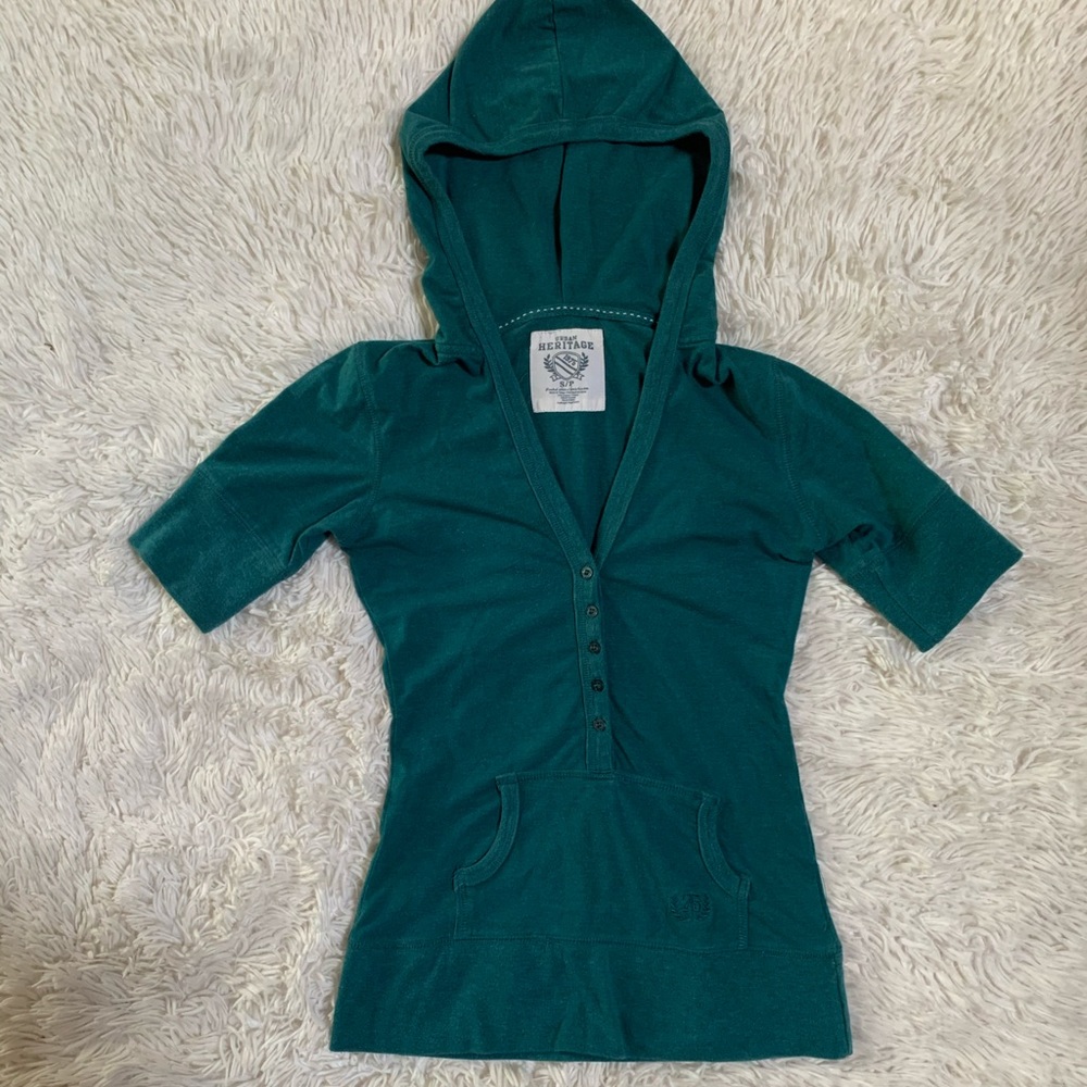 🦋Fitted stretch henley top